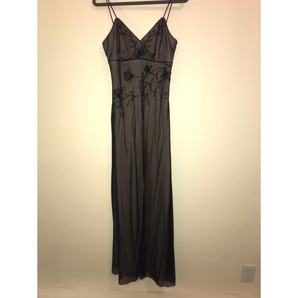 Long black sheer dress - Picture 1 of 4